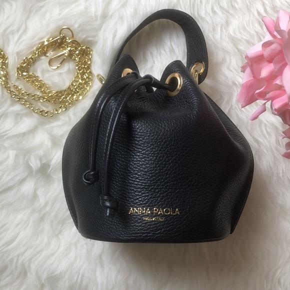• NEW • ANNA PAOLA • Italian Leather Crossbody Bucket Bag wChain - Picture 2 of 15